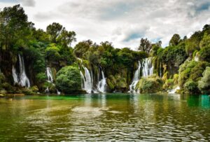 23_zdivocela_zeme 23_zdivocela_zeme